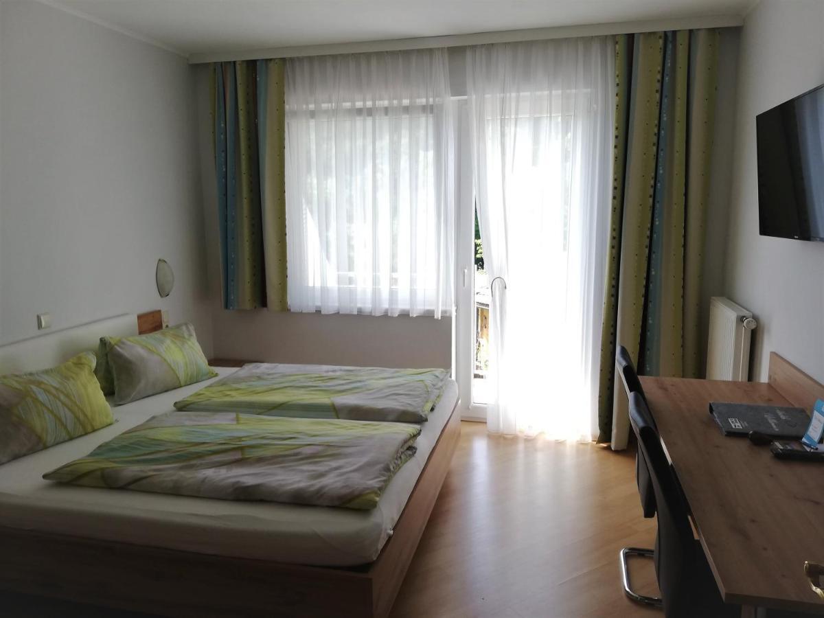 Privatzimmer Langthaler Melk Bilik gambar