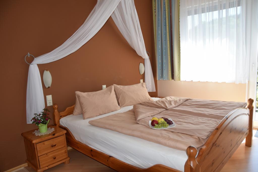 Privatzimmer Langthaler Melk Luaran gambar