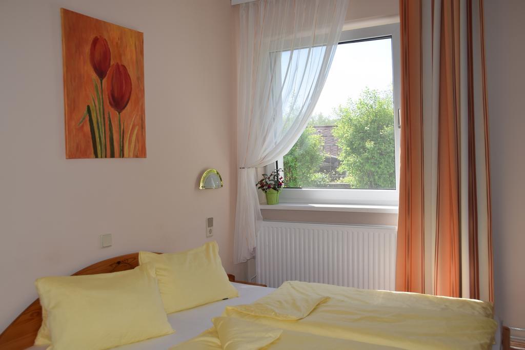 Privatzimmer Langthaler Melk Luaran gambar