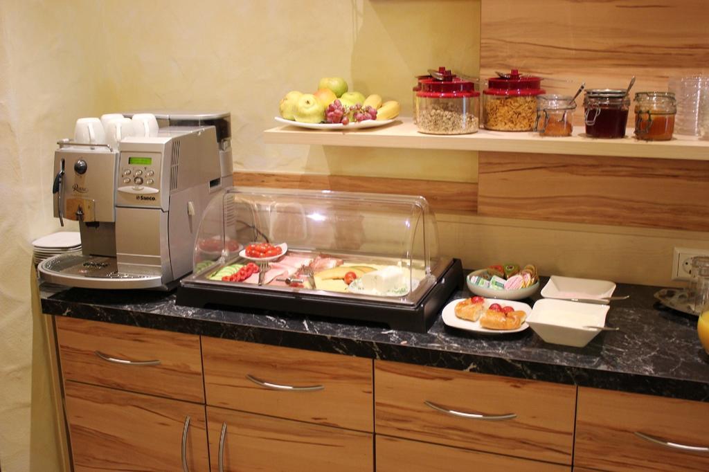 Privatzimmer Langthaler Melk Luaran gambar